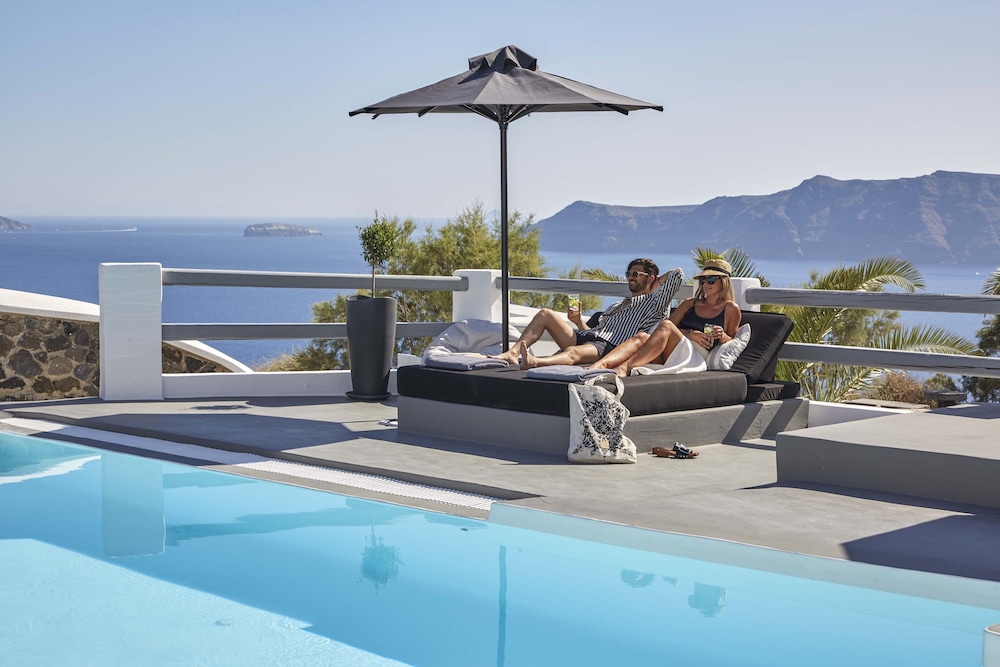 Mr And Mrs White Santorini 51/84