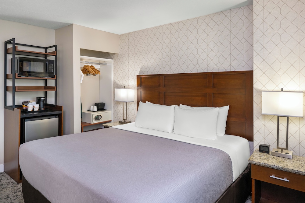 STANDARD, KING BED