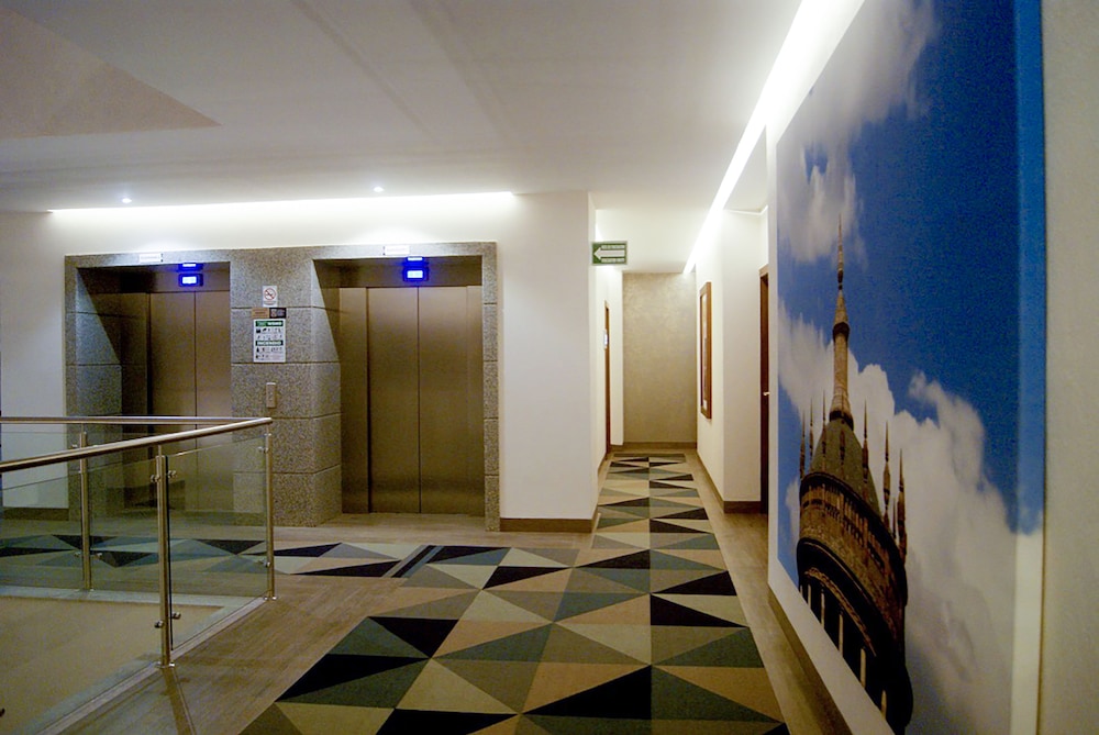 Hotel Real Maestranza 42/69