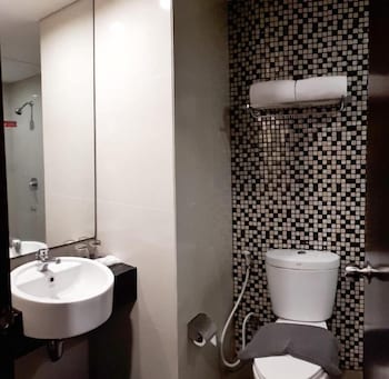 @Hom Hotel Simpang Lima 44/50