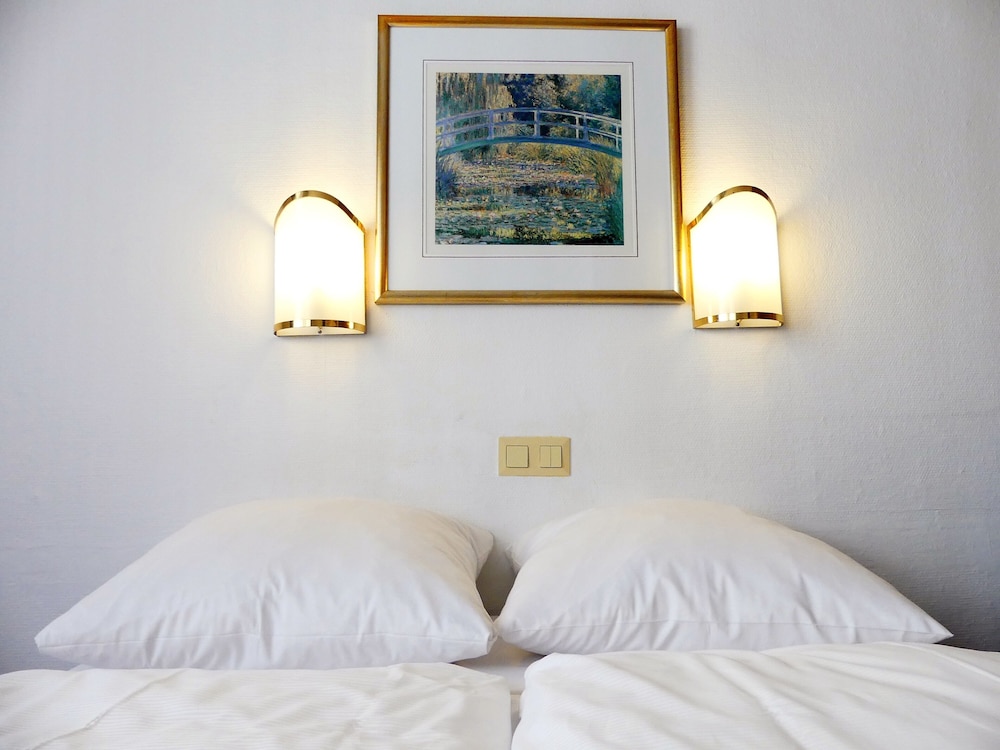 Hotel Konigshof The Arthouse 17/49