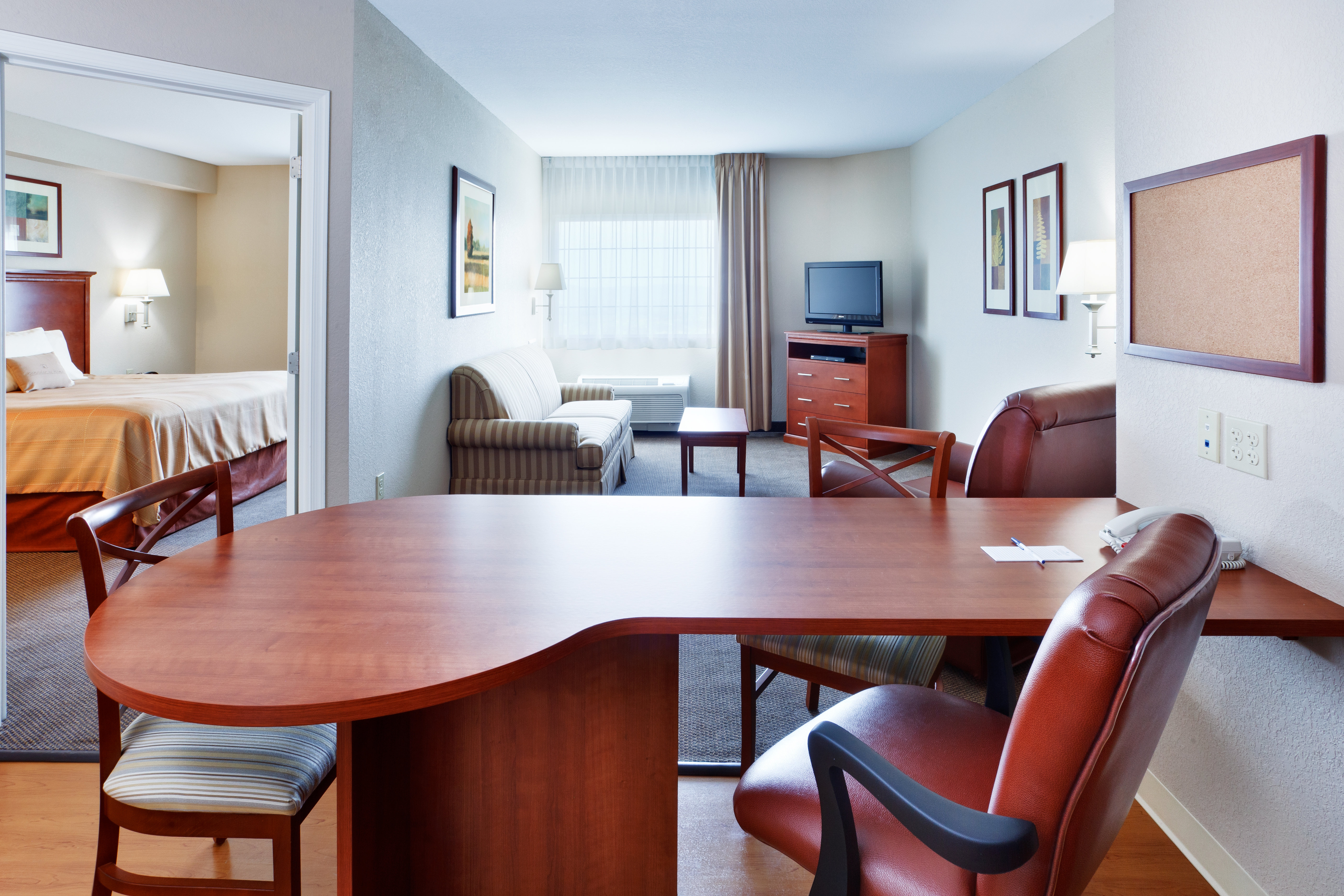 Candlewood Suites Hazleton 38/46