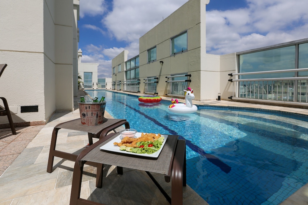 Quality Suites Oscar Freire 42/46