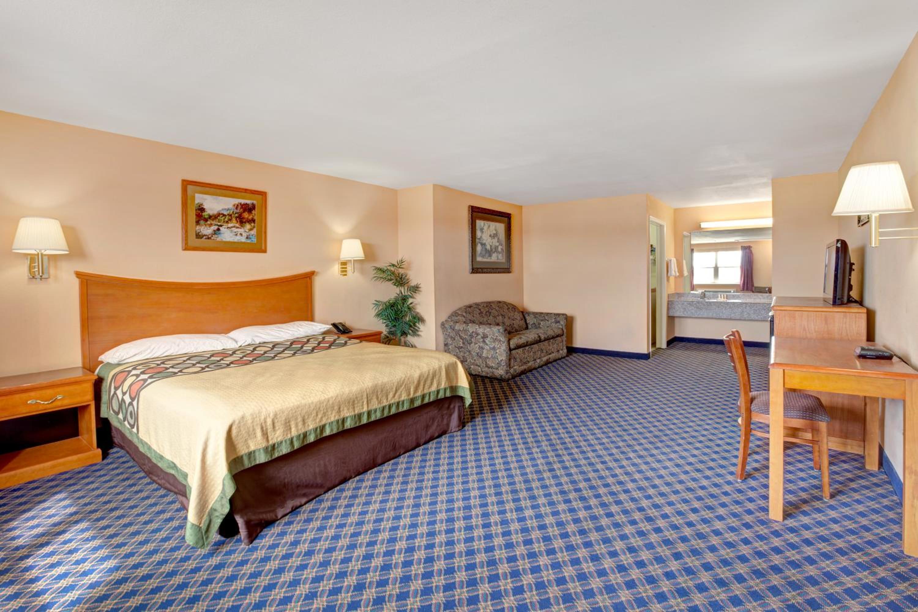 Room, King Bed, Bathtub, Accessible