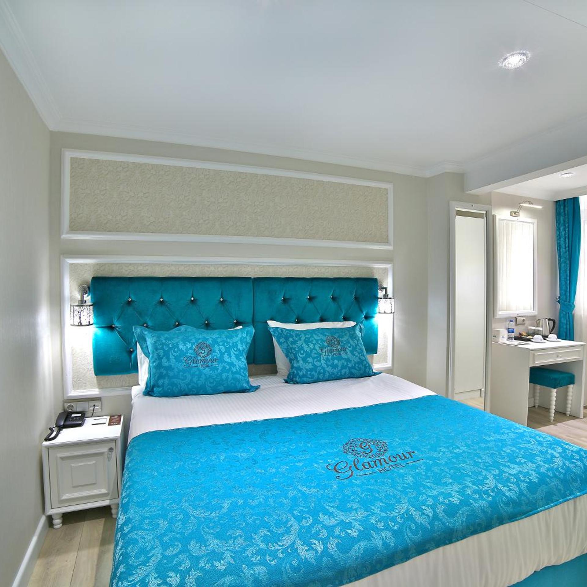 Economy, King Bed