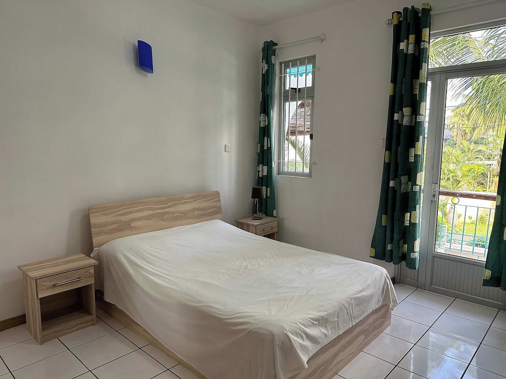 3 Bedrooms, Apartment