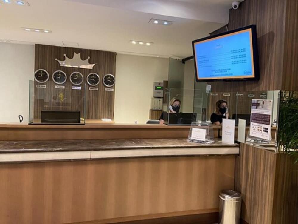 Summit Hotel Monaco 1/36