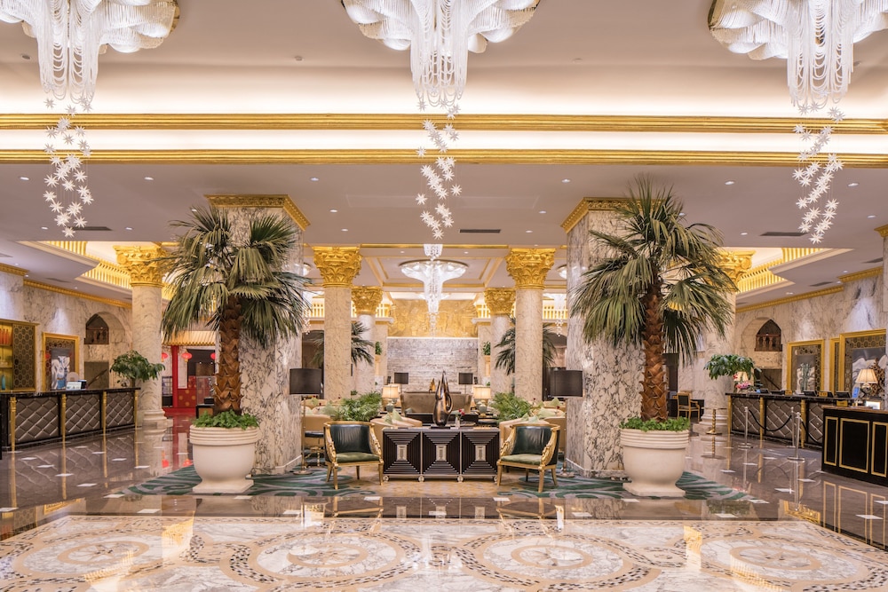 CROWNE PLAZA ZHENGZHOU 12/80