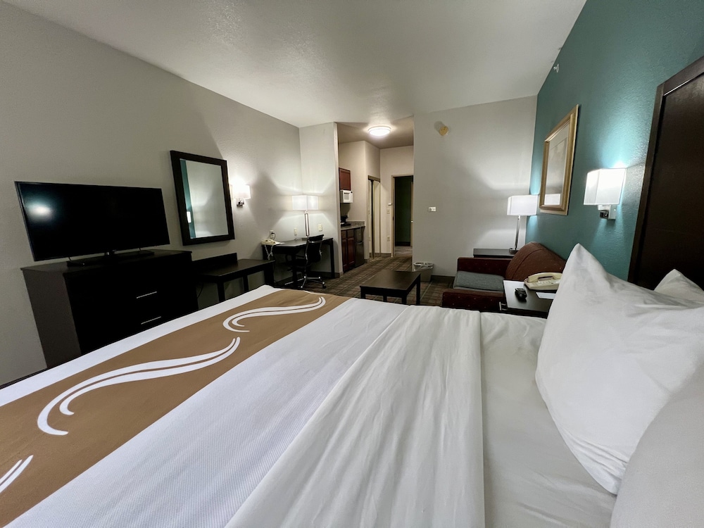 ROOM, KING BED, ACCESSIBLE