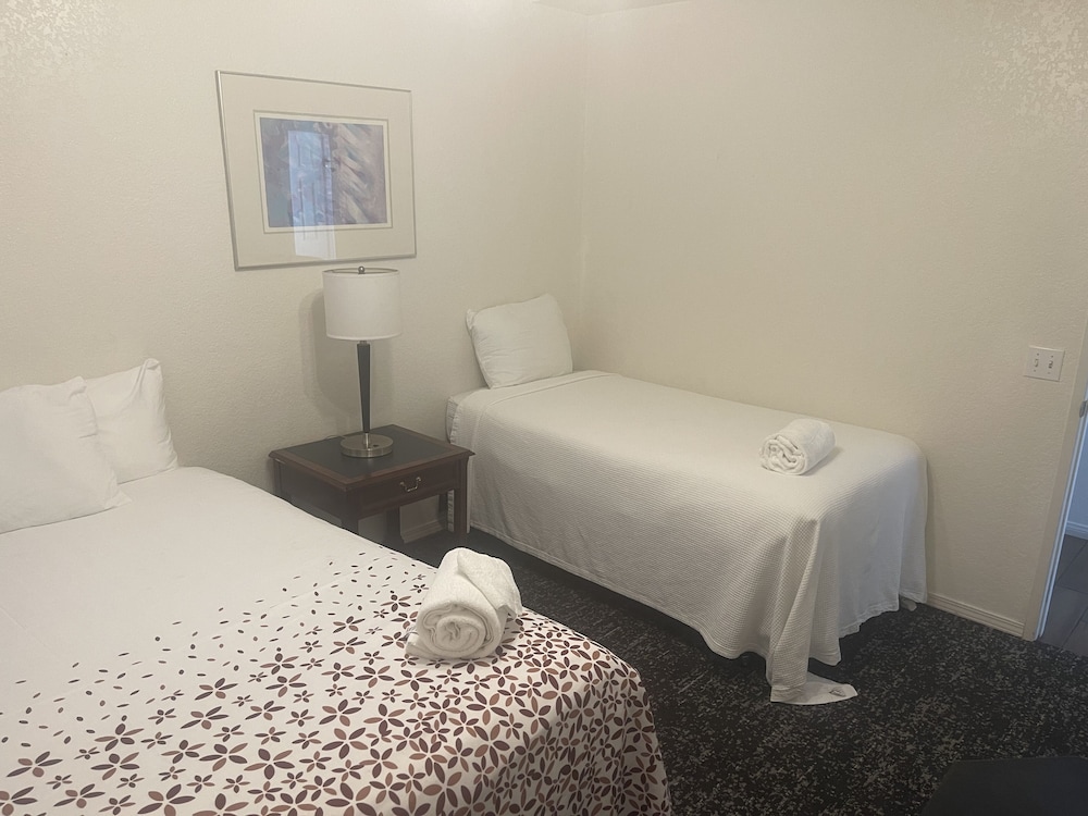 Miracle Springs Resort Spa 21/71
