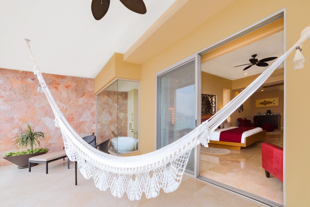Garza Blanca Residences 27/74