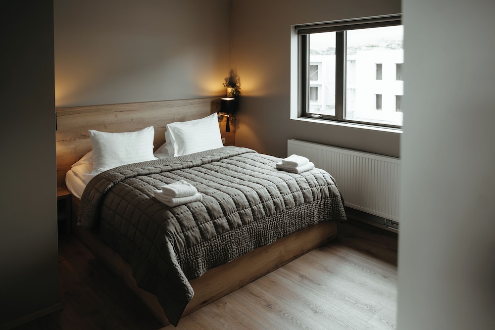 Vik Apartments 28/63