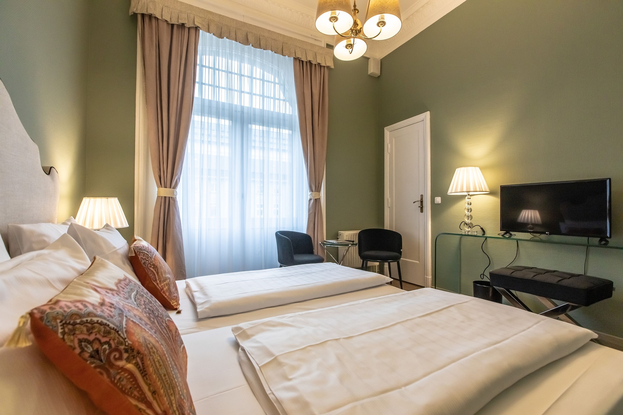 STANDARD, TWIN BEDS