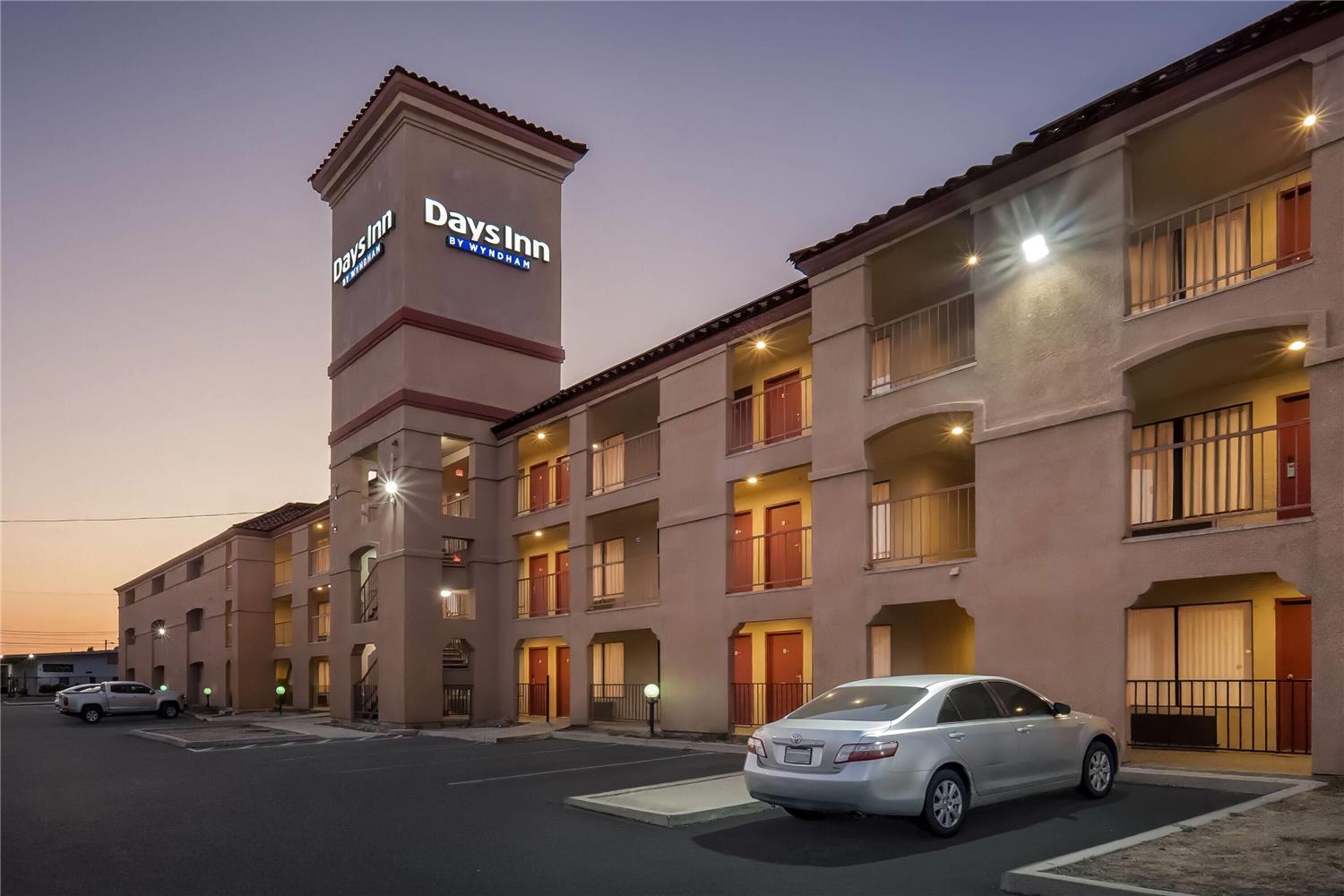Days Inn by Wyndham Fontana / Rialto 26/34