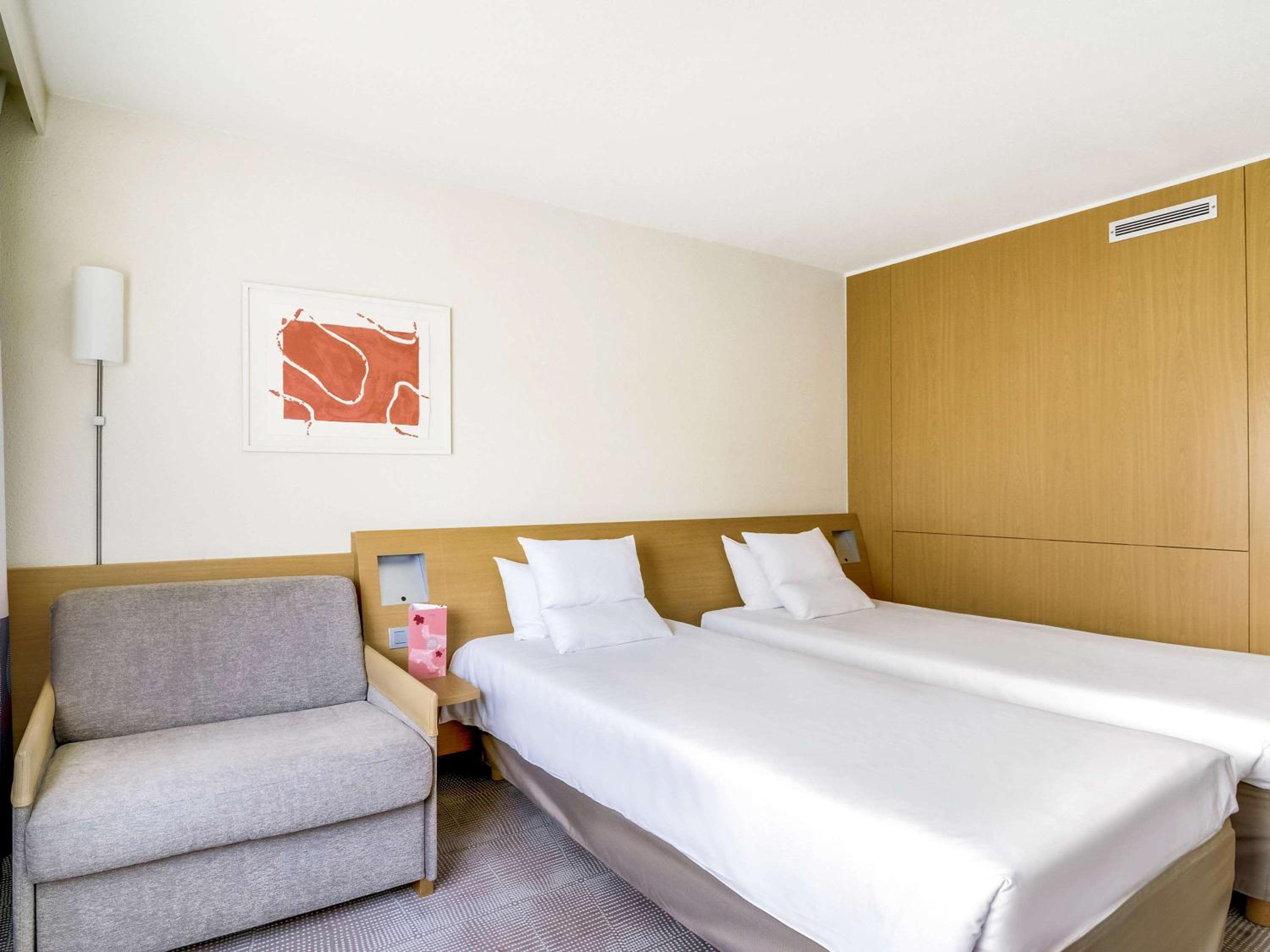 Classic, Single Bed, Sofa