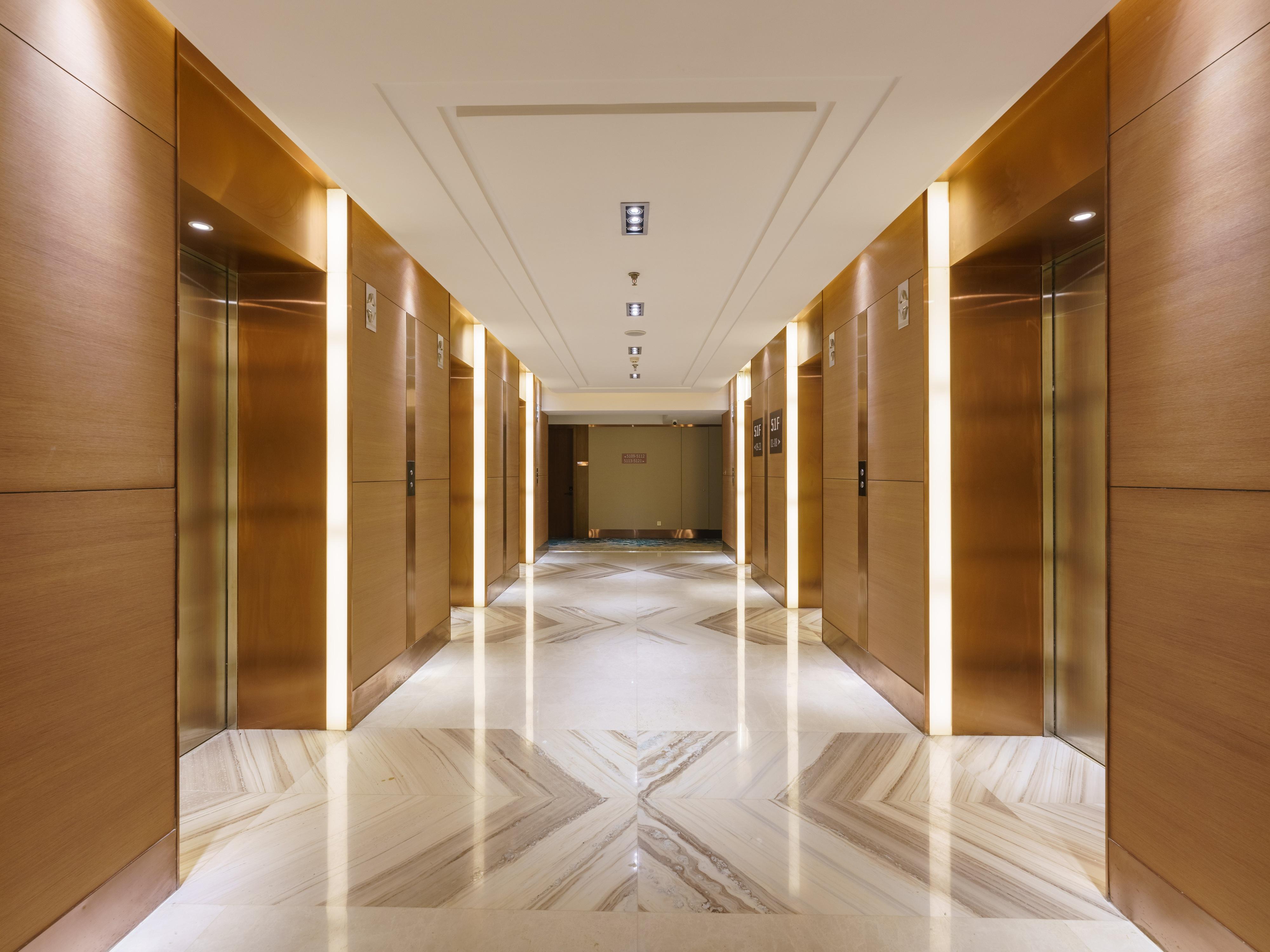 Novotel Dalian Zhongshan Square 32/36