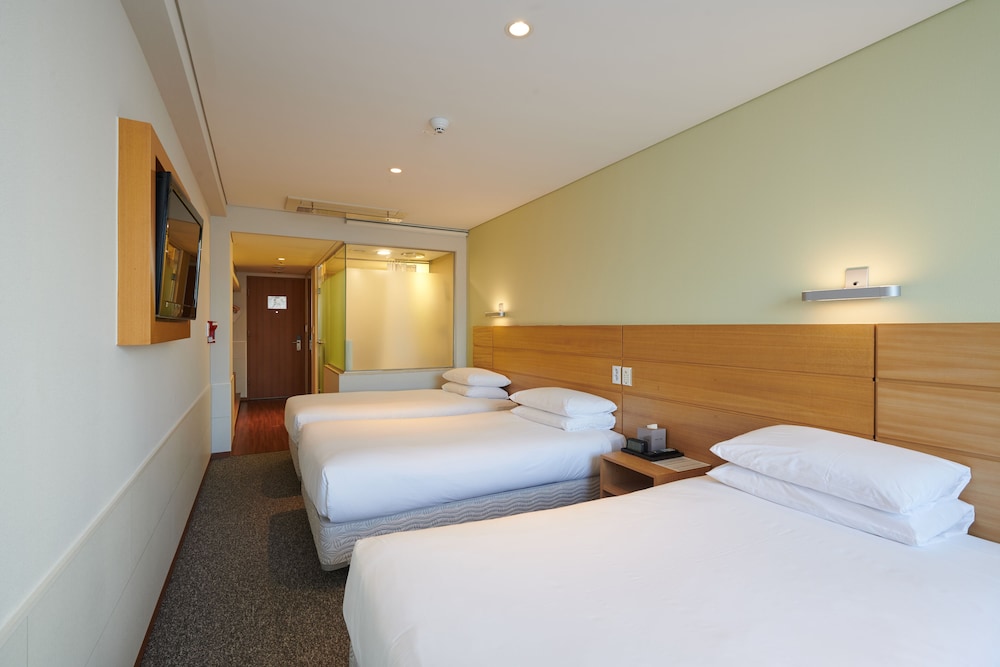 Nine Tree by Parnas Seoul Myeongdong 1 18/65