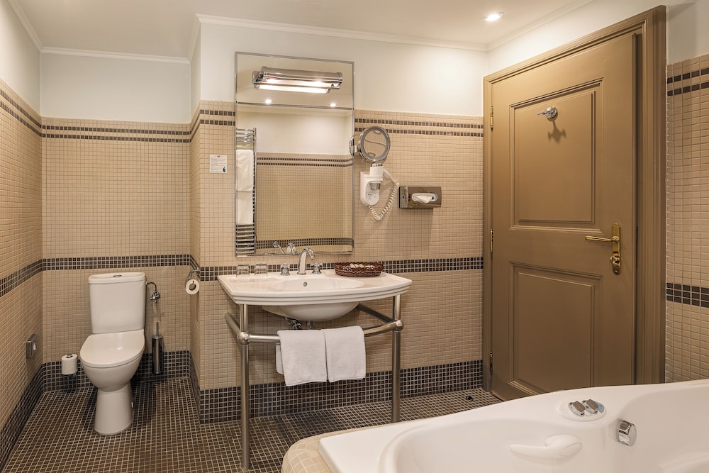 جناح بسريرين كينج، Iron Gate Hotel And Suites 9/10