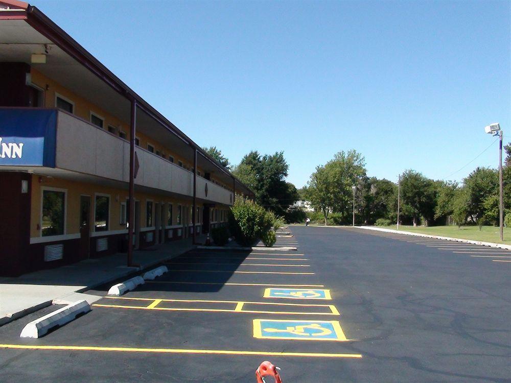 Econo Lodge Oklahoma City Northeast 24/28