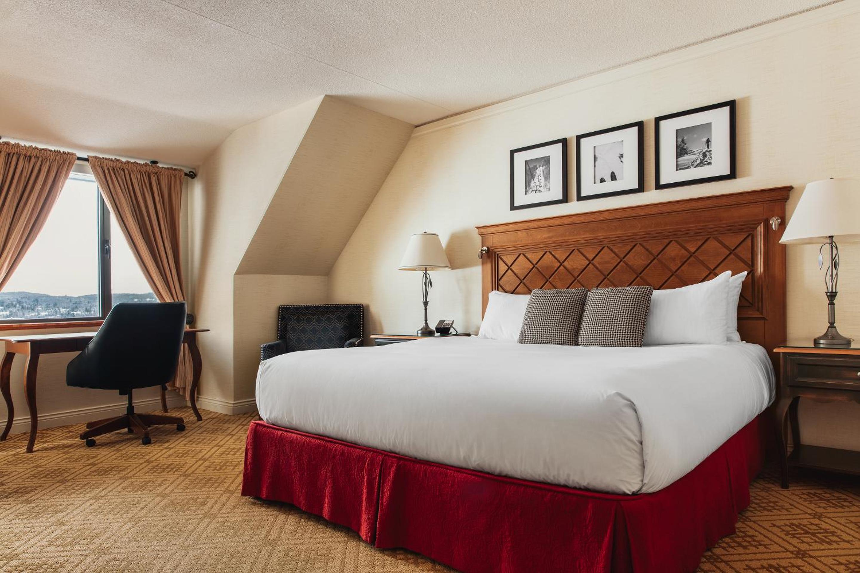 1 Bedroom, Suite, Queen Bed, Sofa