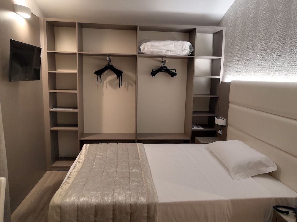 Hotel Principe Modena 24/63