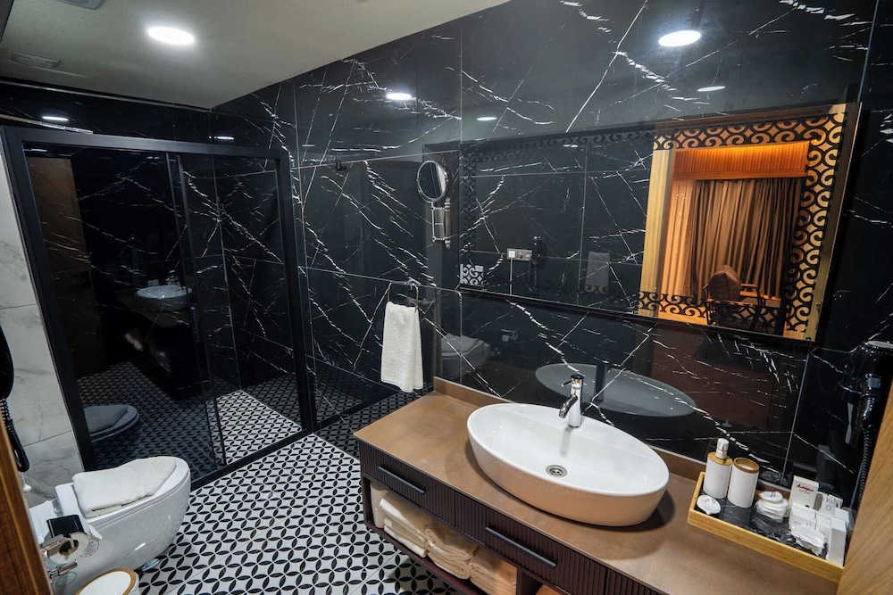 Leman Hotel - Boutique Class 49/50