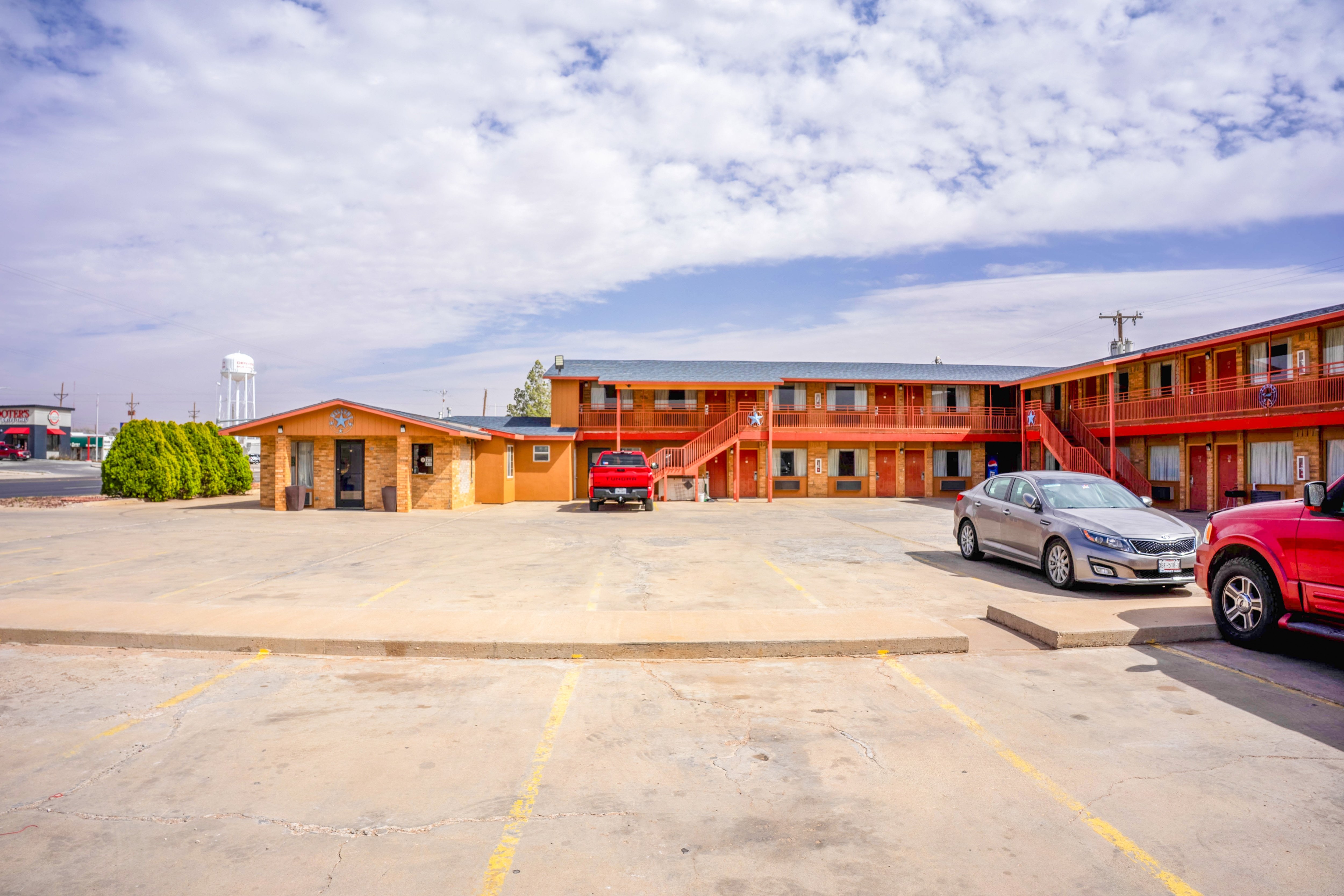 Crown Inn - Denver, Tx 31/42
