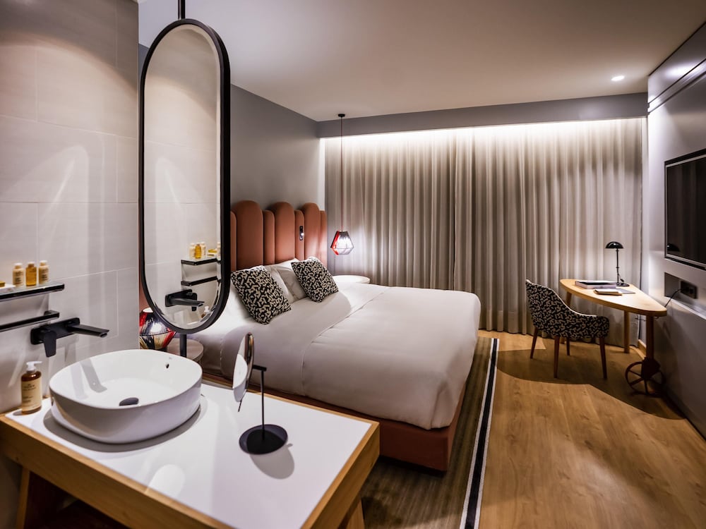 Mercure Lugo Center 63/66