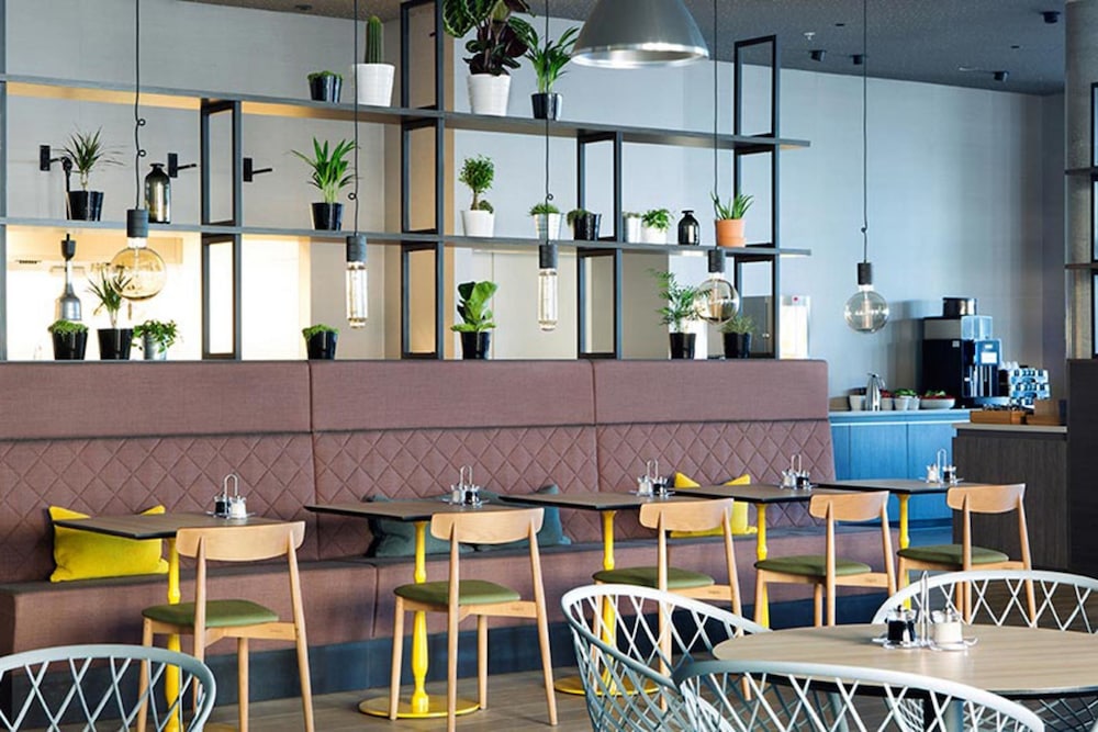 restaurant-cafeteria