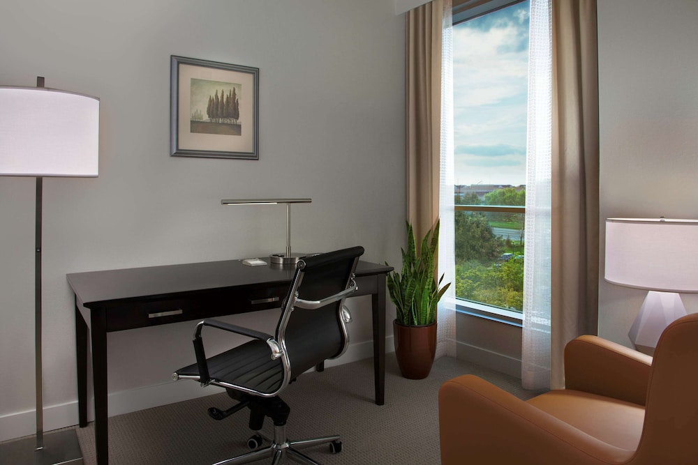 Hilton Toronto Markham Suites Conference Centre Spa 66/87