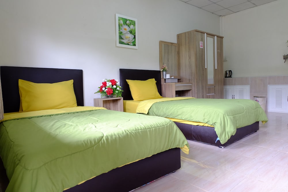 Sirimongkol Resort 25/51