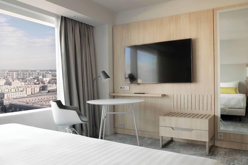 Room, King Bed, Sacre Coeur View، Courtyard Paris Gare de Lyon 3/6