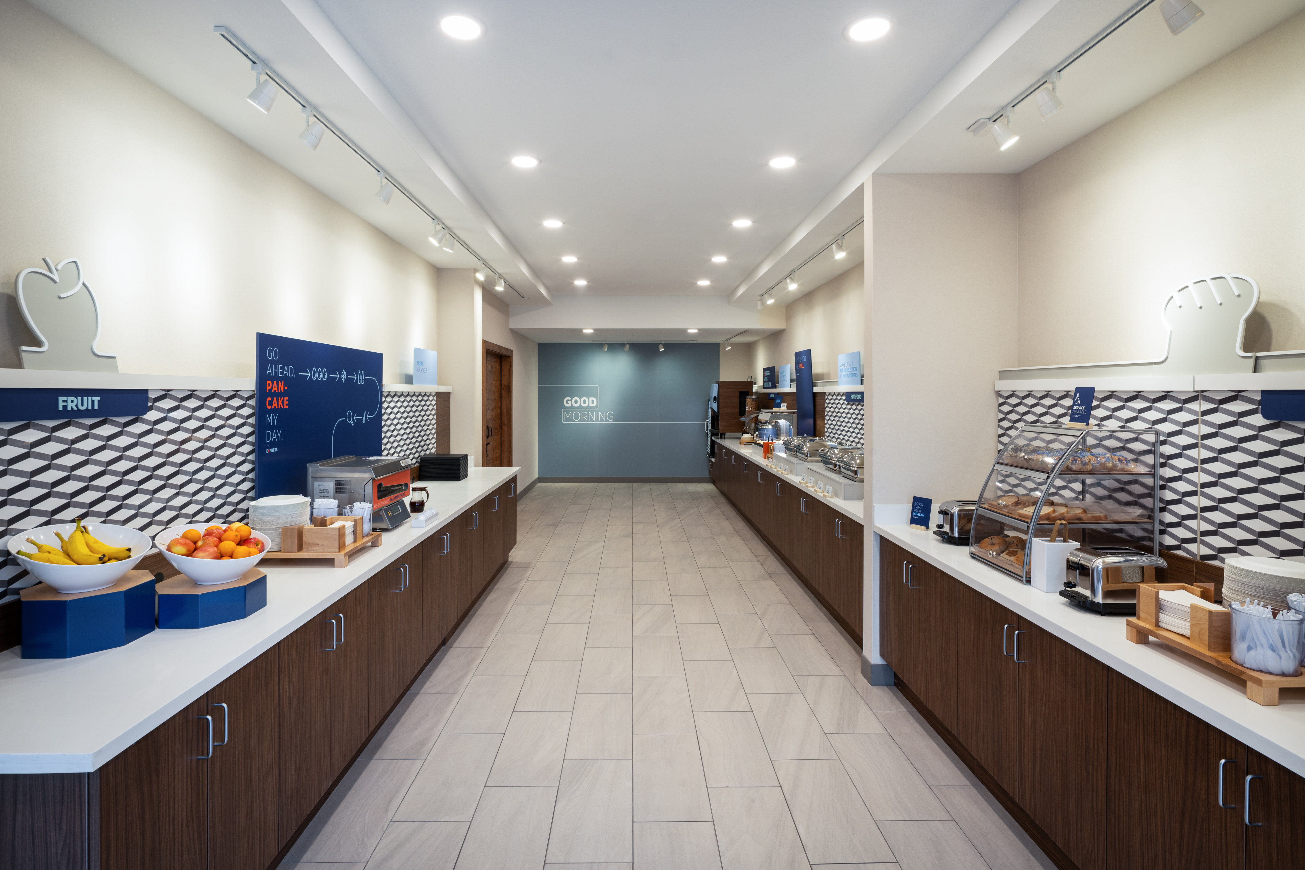 Holiday Inn Express & Suites Nampa - Idaho Center 56/78