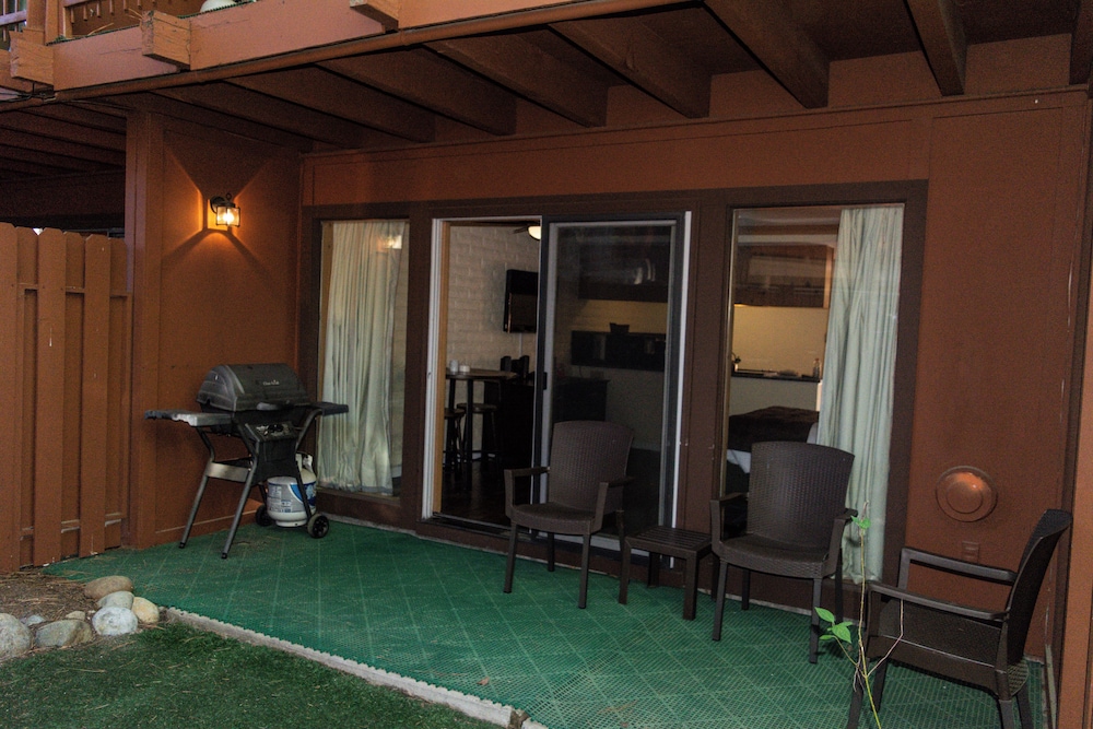 North Lake Lodges 24/50