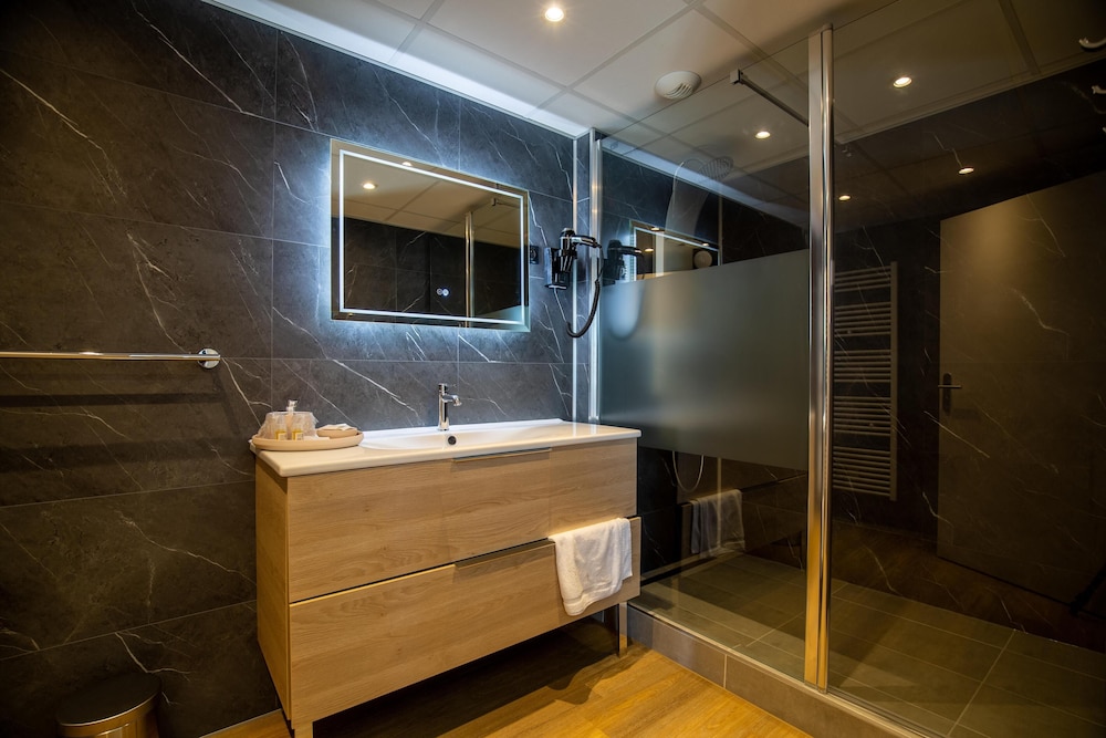 Hotel Rest Cap Ouest 4/48