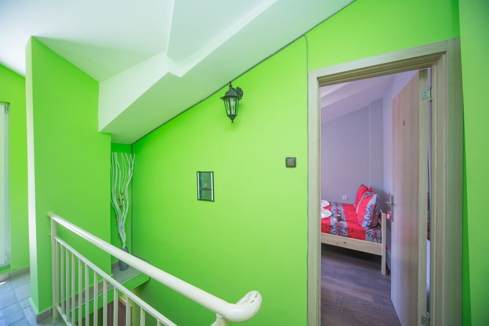 PETER PAN HOUSE 3/40