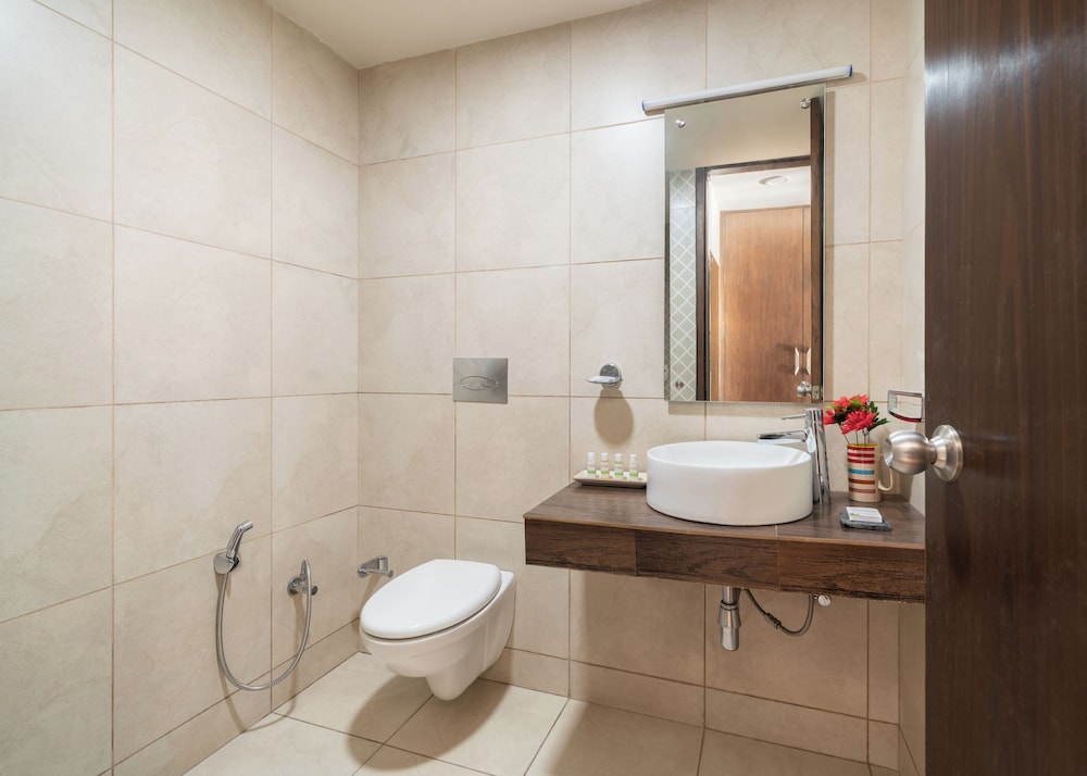 WoodSmoke resort &amp; Spa 48/50
