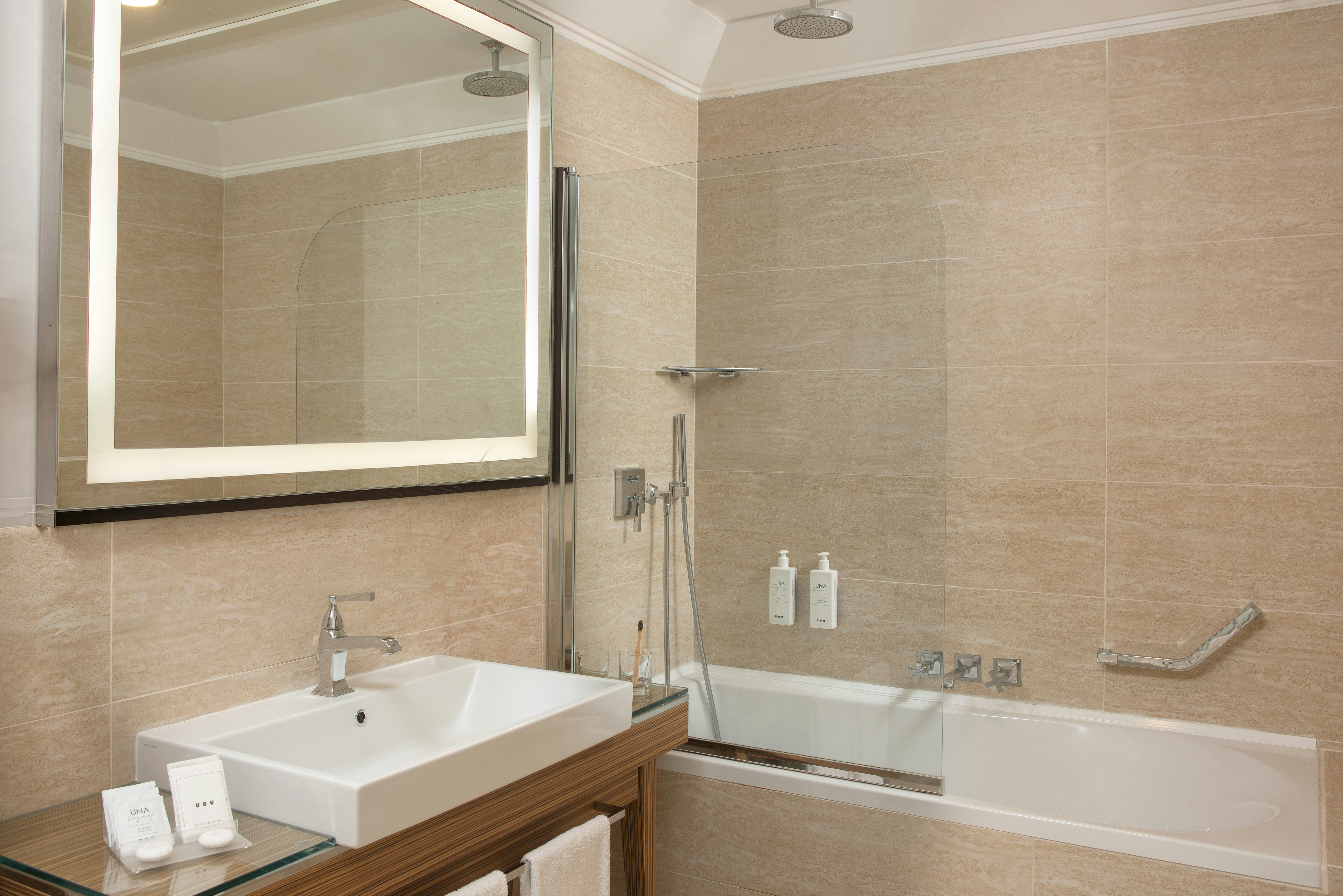 جناح بسرير مزدوج، UNAHOTELS Deco Roma 5/6