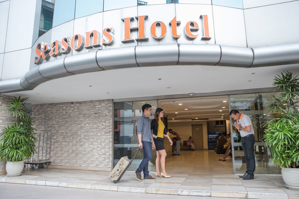 Seasons Siam Hotel in BANGKOK
