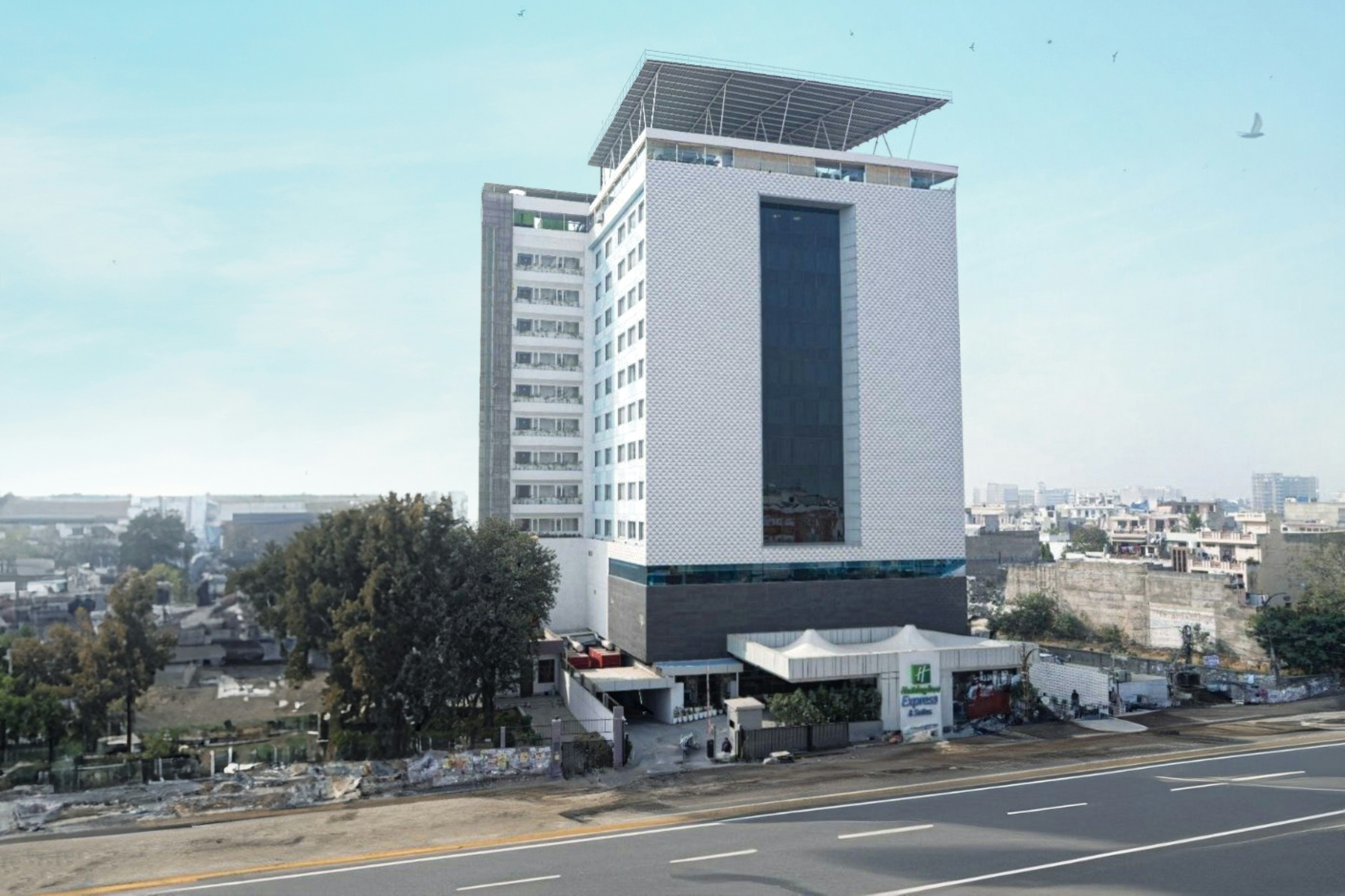 Holiday Inn Express and Suites Jaipur Gopalpura 39/43
