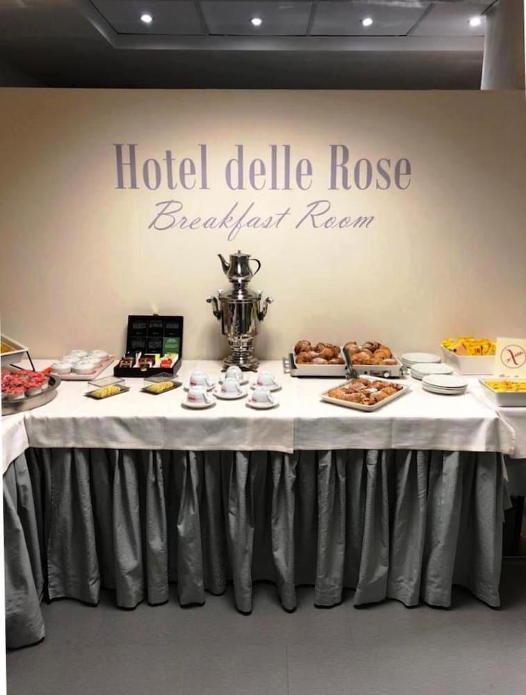 Hotel Delle Rose 7/45