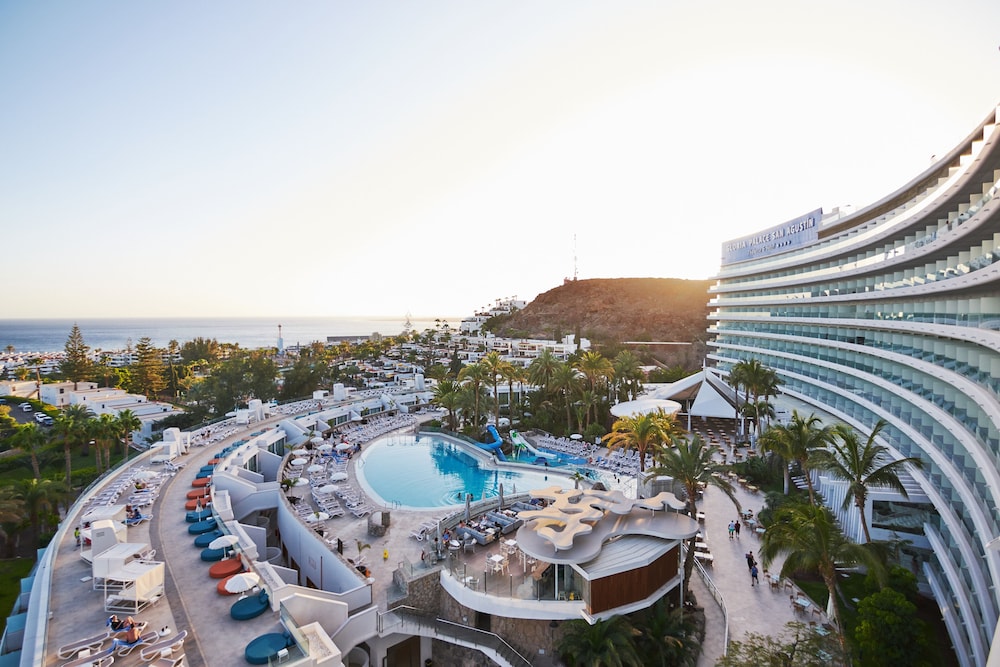 Gloria Palace San Agustin 65/68