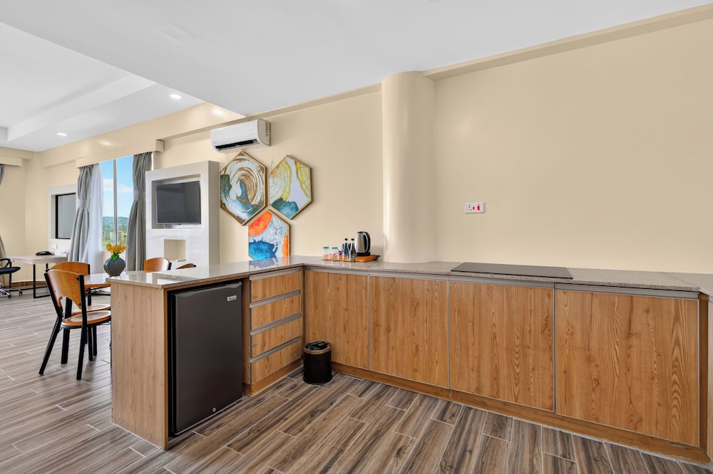 Lobby at PrideInn Plaza Nairobi Airport, Mlolongo