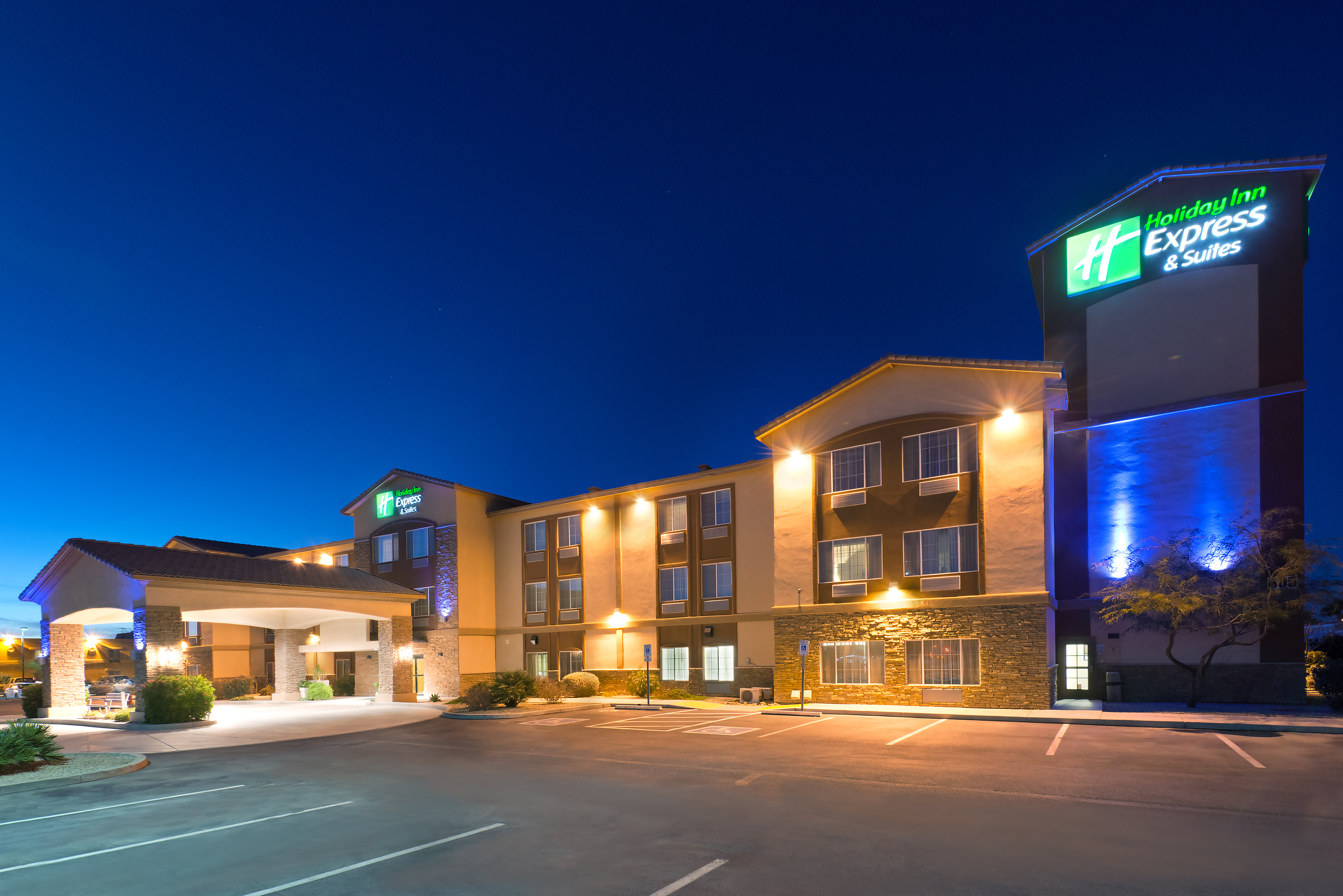 Holiday Inn Express Hotel Suites Casa Grande 4/48