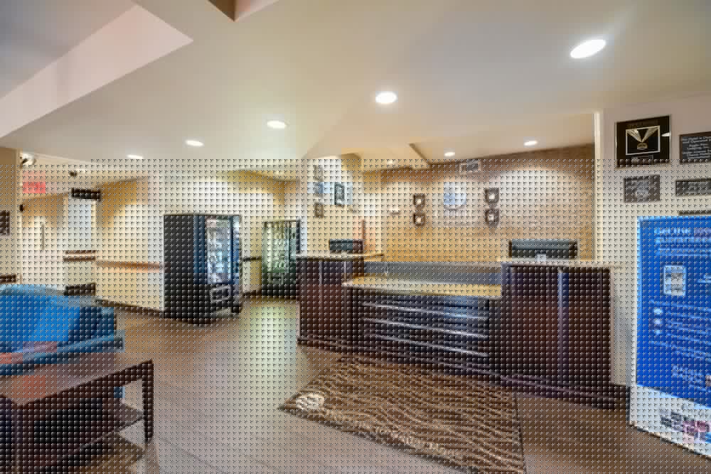 Comfort Inn Suites Lakeside 5/37