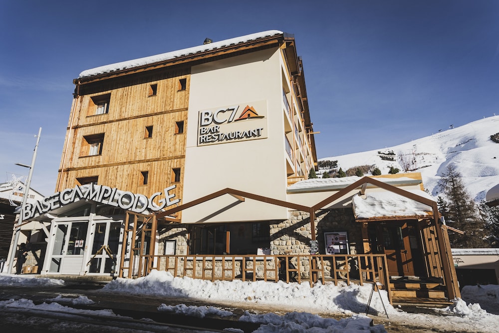 Hotel Base Camp Lodge - Les 2 Alpes 3/50