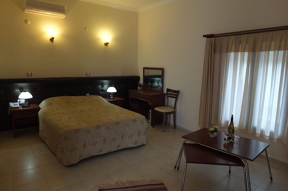 Bacahan Hotel 21/47