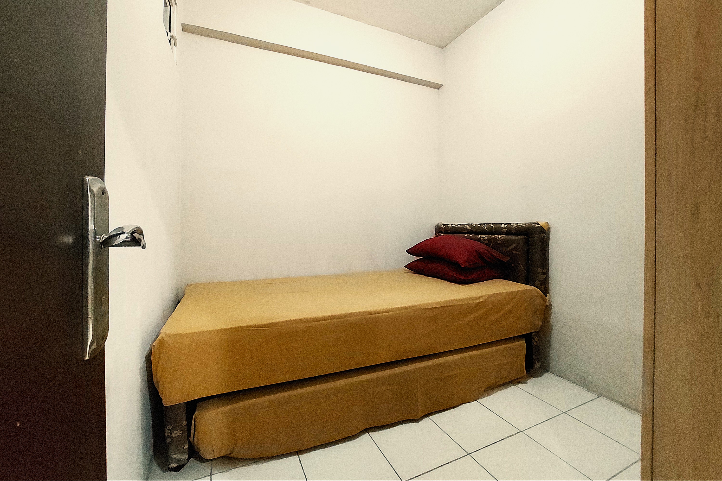 2 BEDROOMS