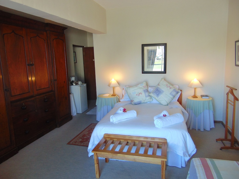 Whale Watchers Inn 7/42