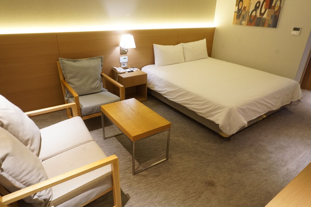 Astar Hotel 11/69